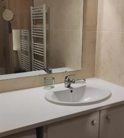 Apartment Avec Grande Terrasse A 15 Mn De La *